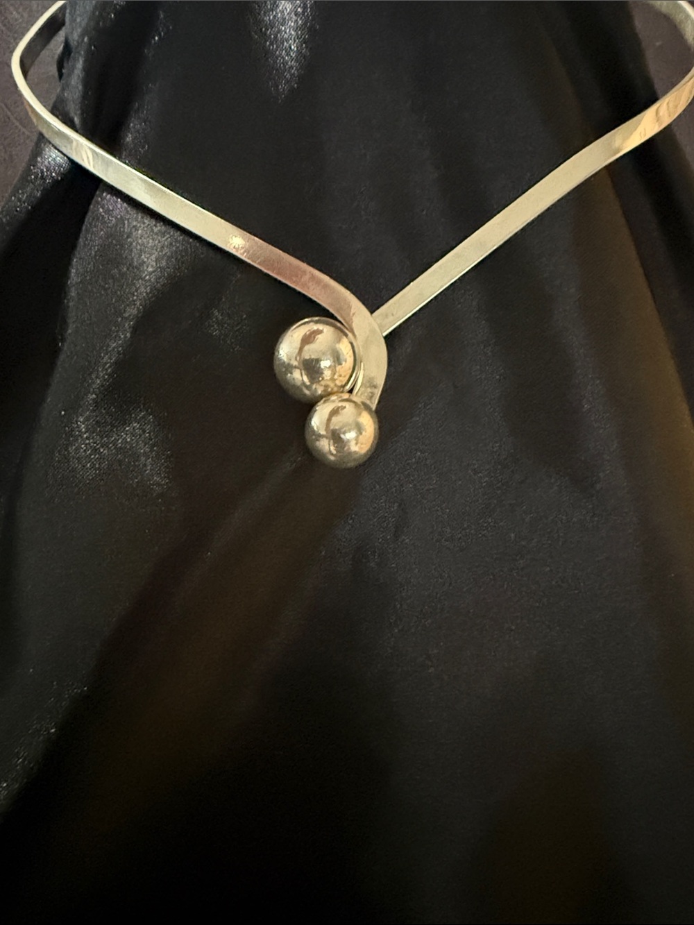 Vintage Modernist Sterling Silver 925 Bypass Torque Collar Ball Necklace
